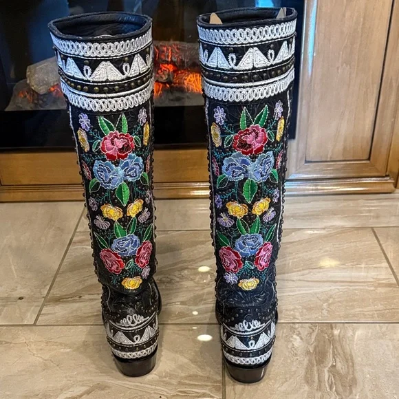 Double D Ranch Black Floral Embroidered Heeled Boots - Picture 4 of 5